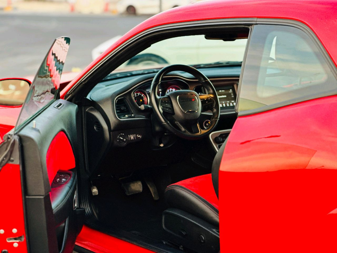 Dodge Challenger - Image 8
