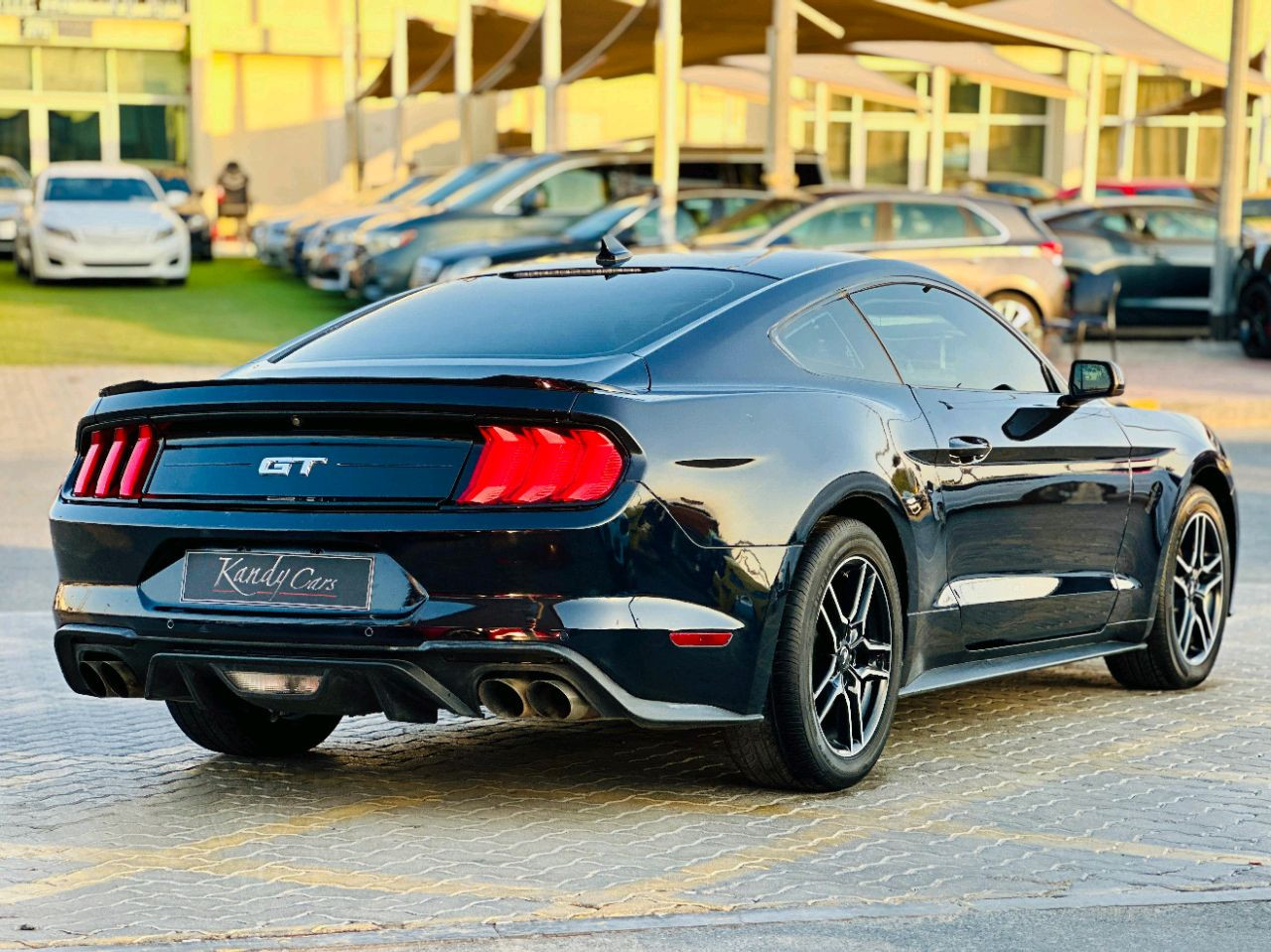 Ford Mustang - Image 10