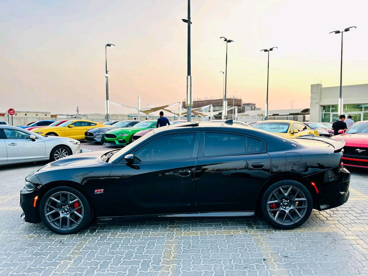 Dodge Charger - Image 11