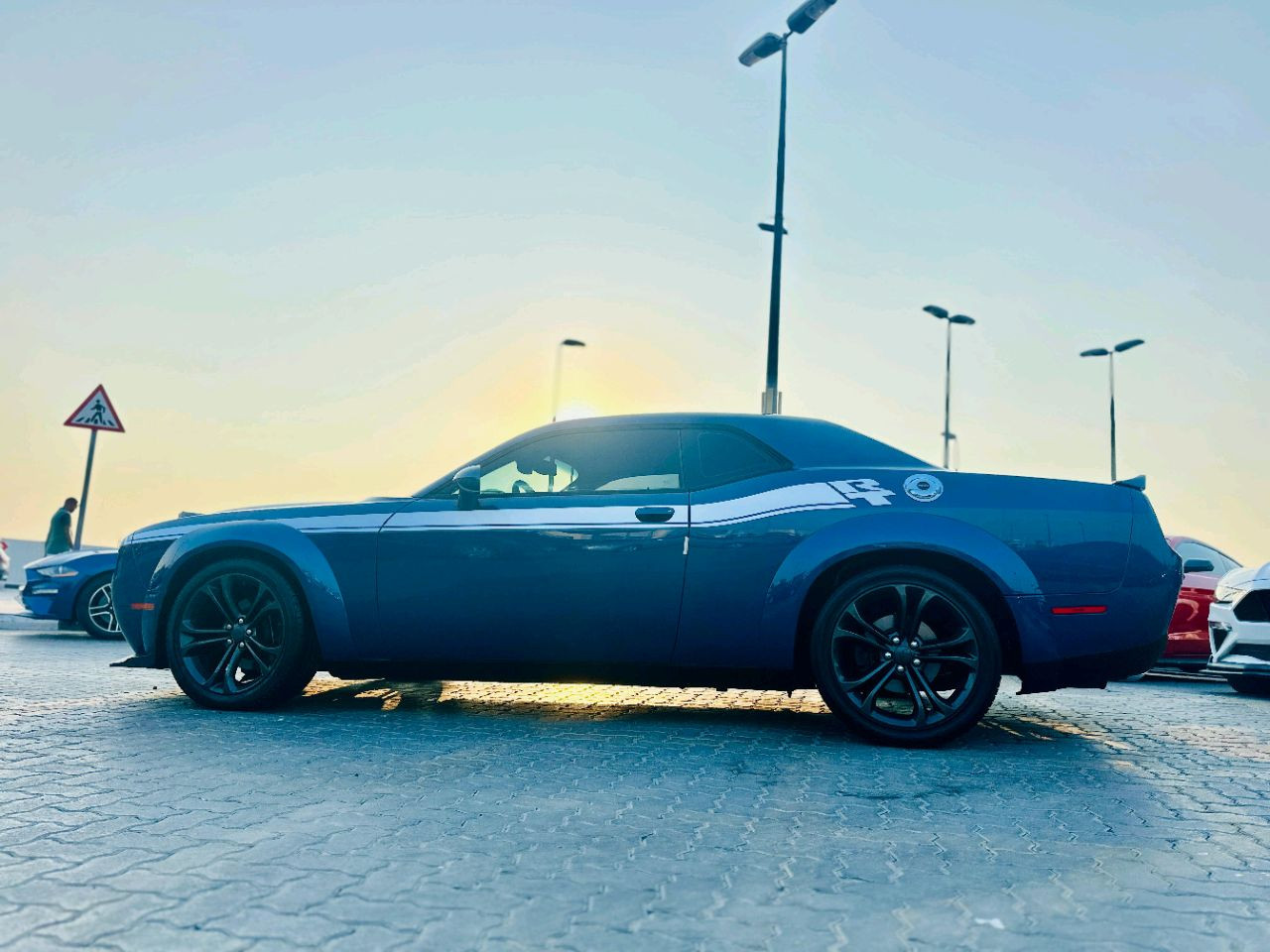 Dodge Challenger - Image 8