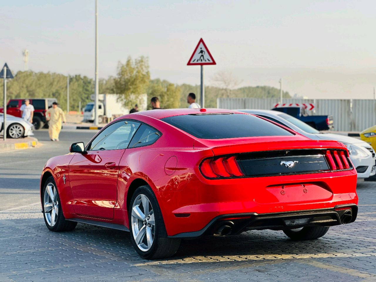 Ford Mustang - Image 4