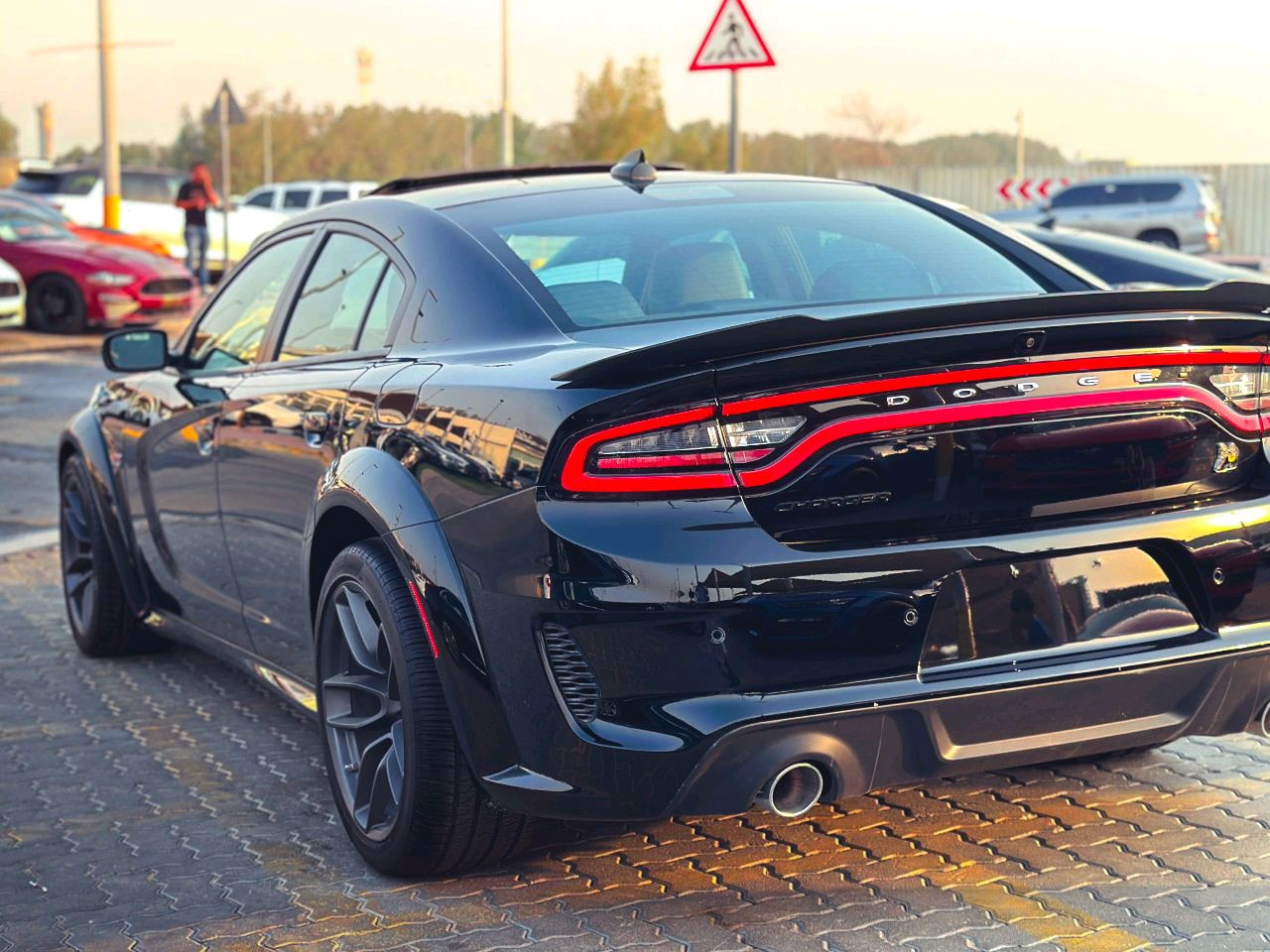Dodge Charger - Image 5