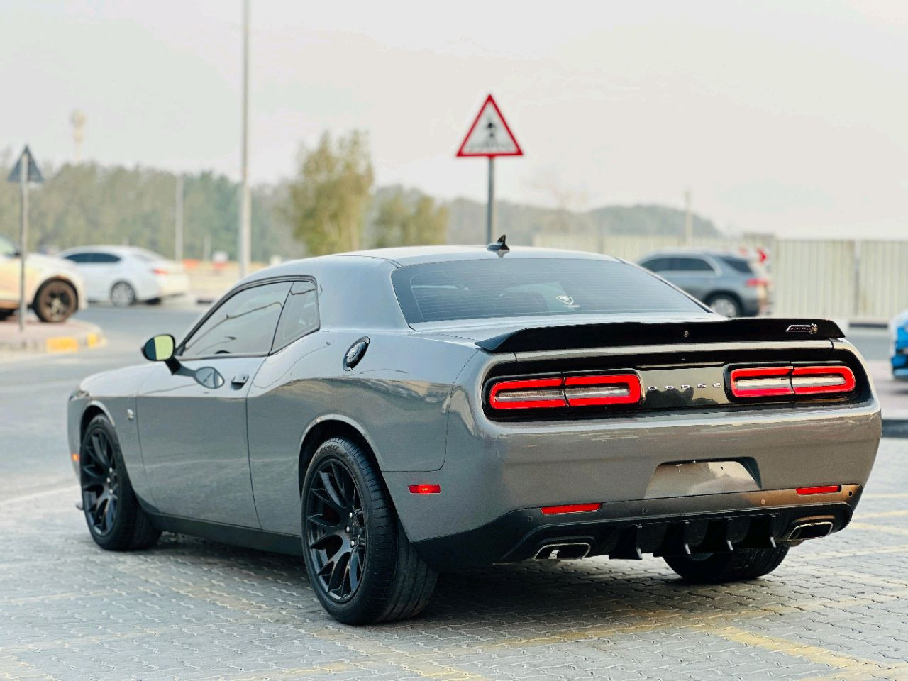 Dodge Challenger - Image 8