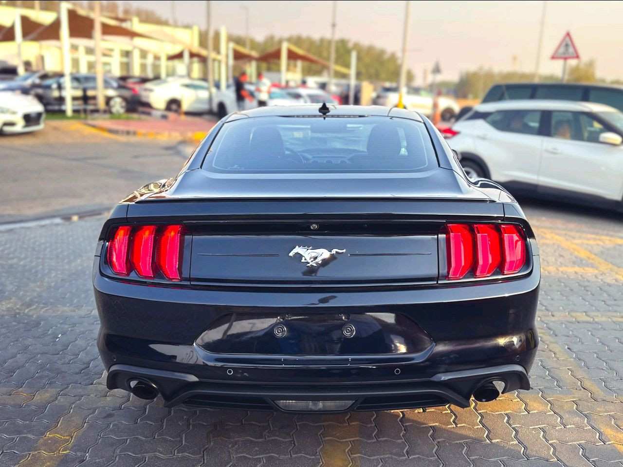 Ford Mustang - Image 7