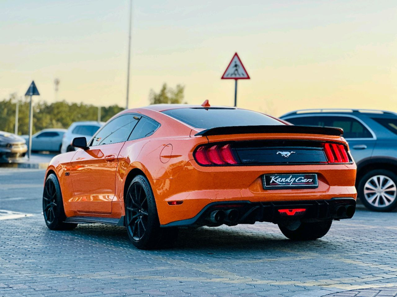 Ford Mustang - Image 8
