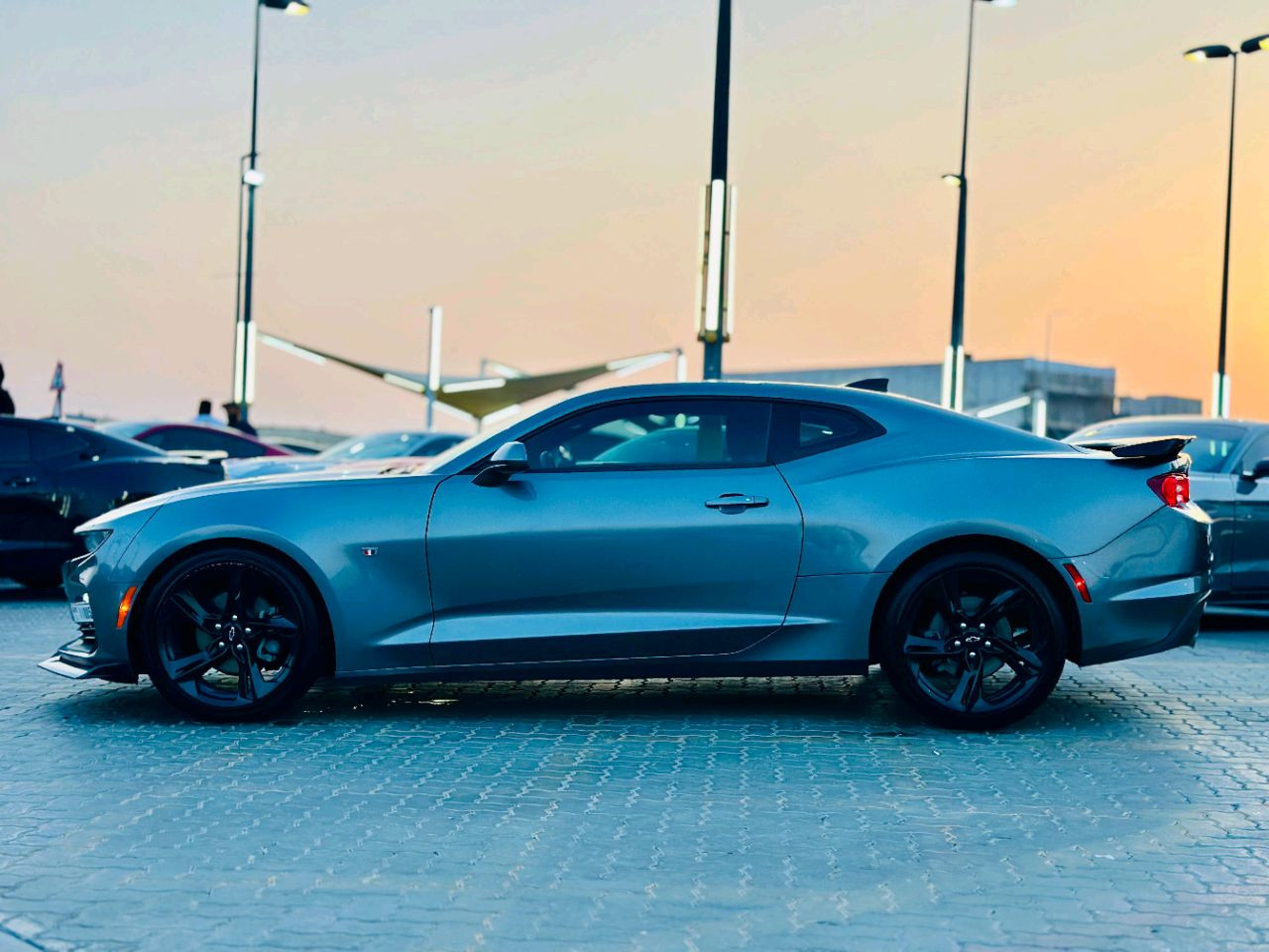 Chevrolet Camaro - Image 12