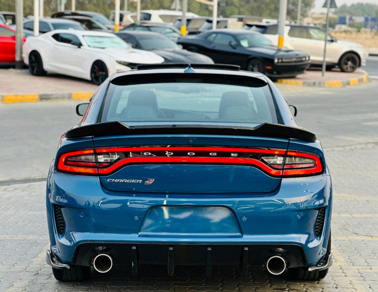 Dodge Charger - Image 7