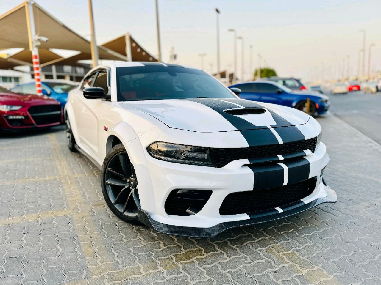 Dodge Charger - Image 4