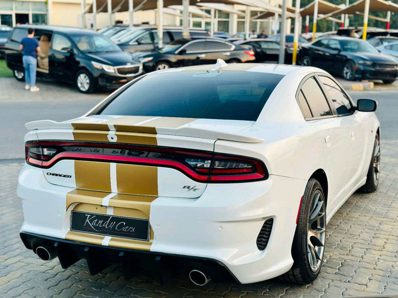 Dodge Charger - Image 6