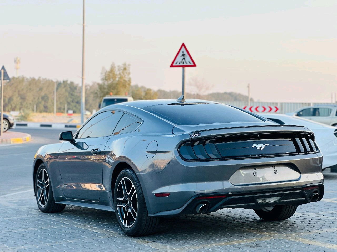 Ford Mustang - Image 11