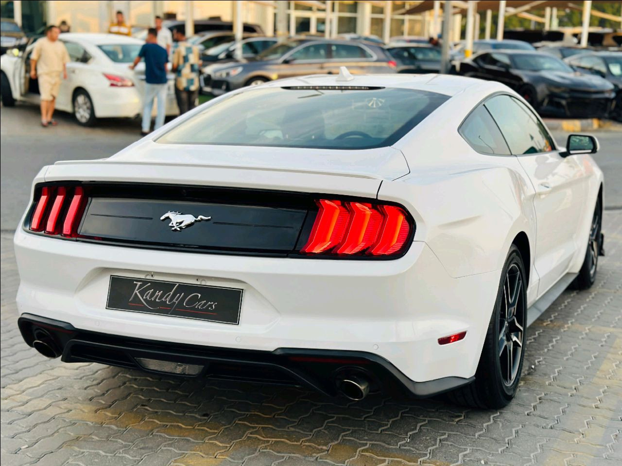 Ford Mustang - Image 6
