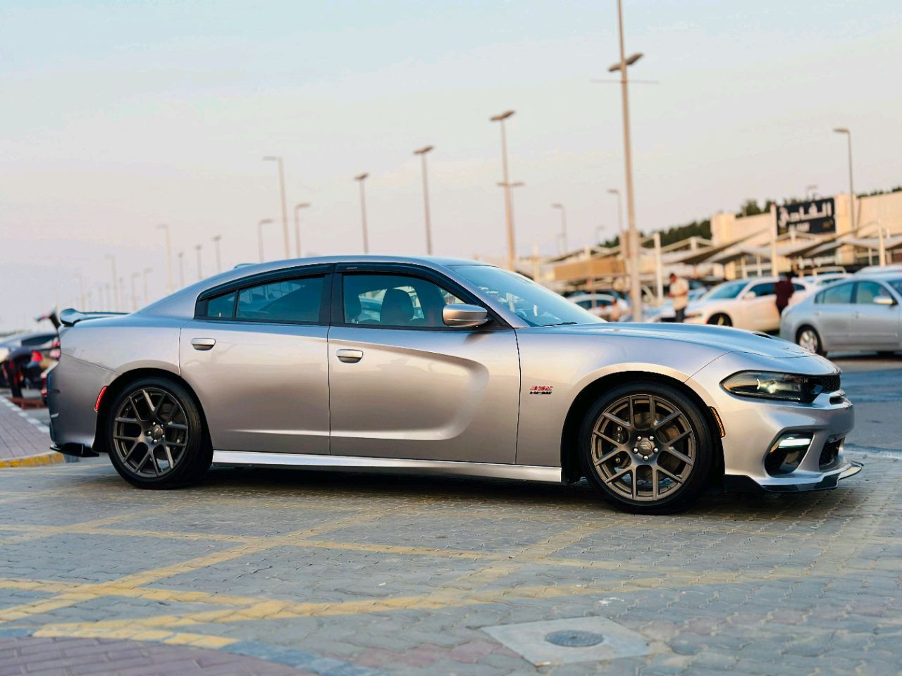 Dodge Charger - Image 5