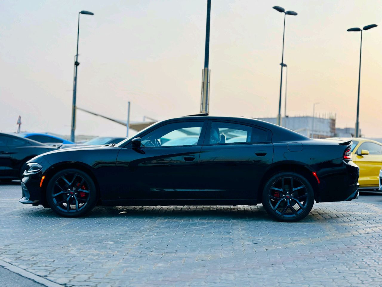 Dodge Charger - Image 9