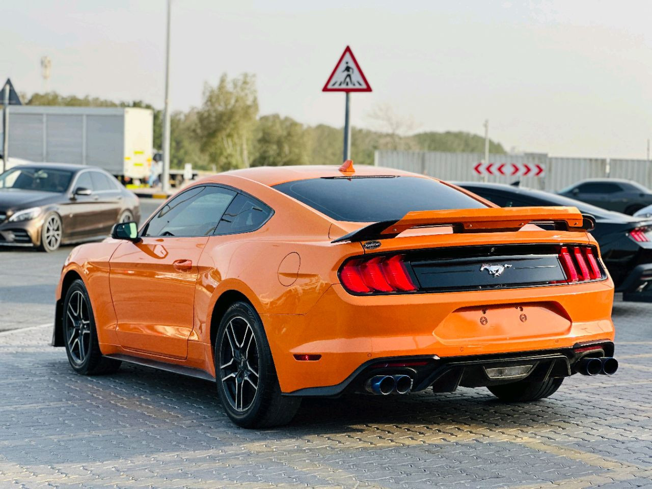 Ford Mustang - Image 4