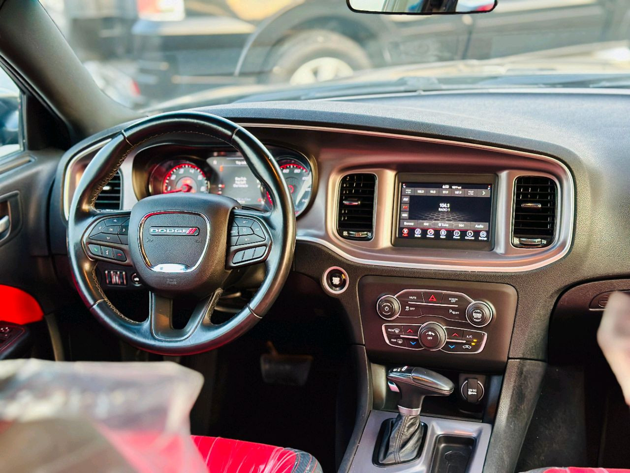 Dodge Charger - Image 11