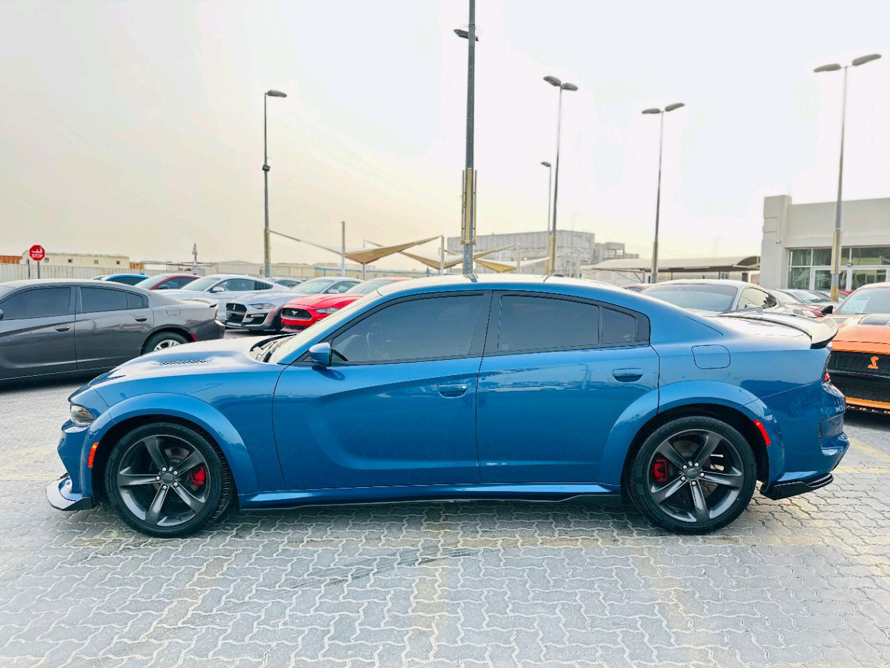 Dodge Charger - Image 9