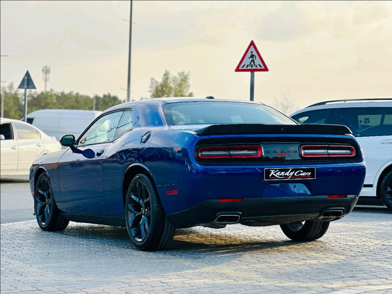 Dodge Challenger - Image 8