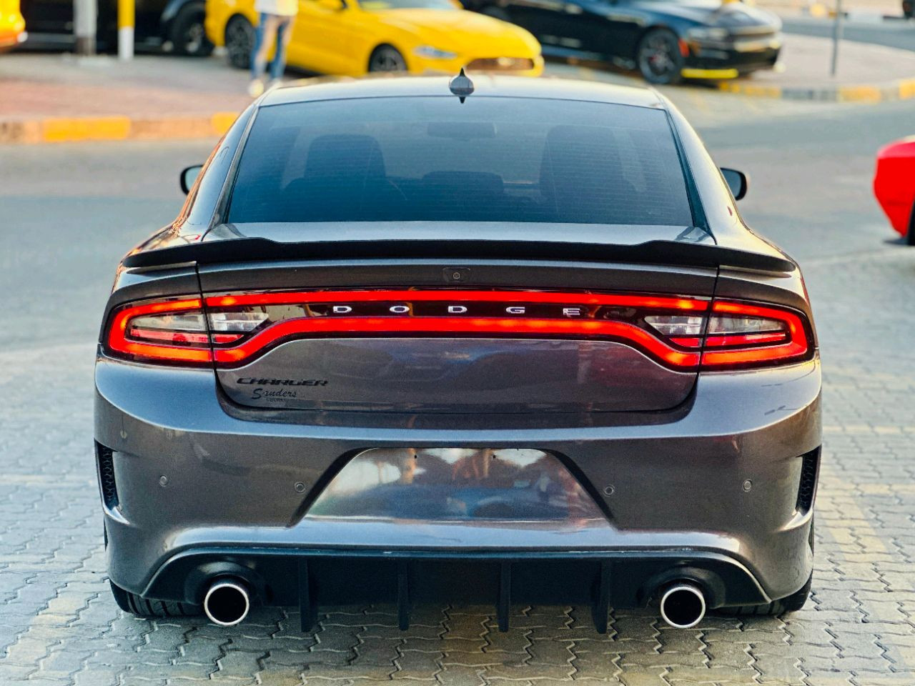 Dodge Charger - Image 7