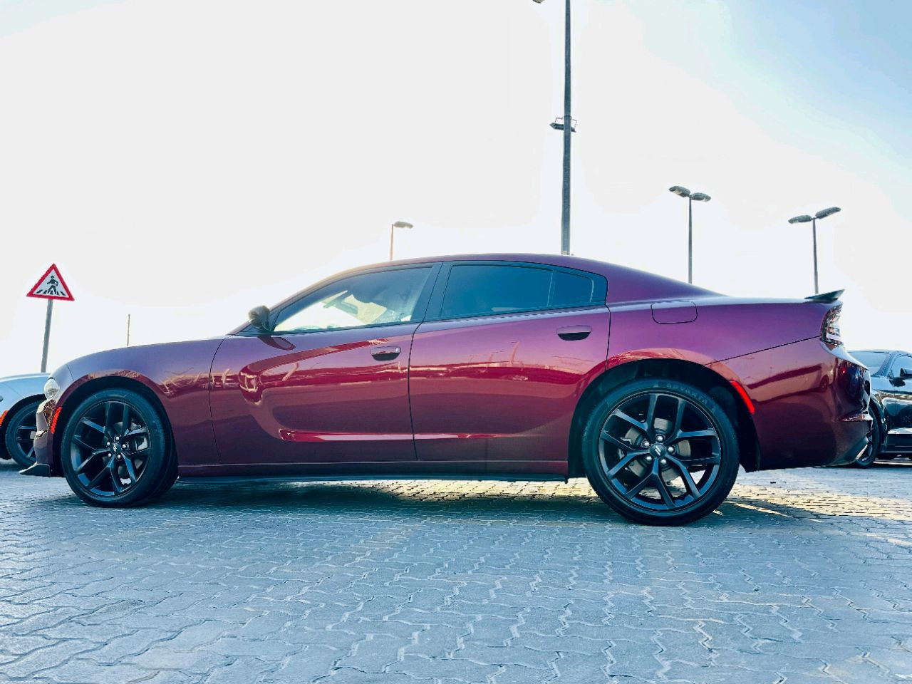 Dodge Charger - Image 8
