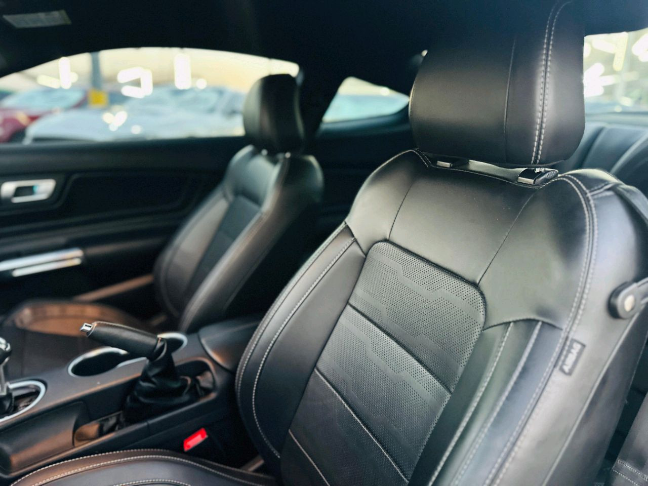 Ford Mustang - Image 17