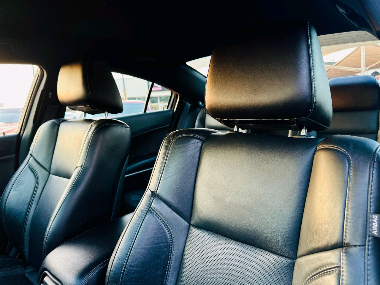 Dodge Charger - Image 11