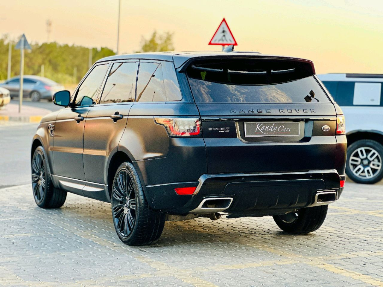 Range Rover Sport - Image 8