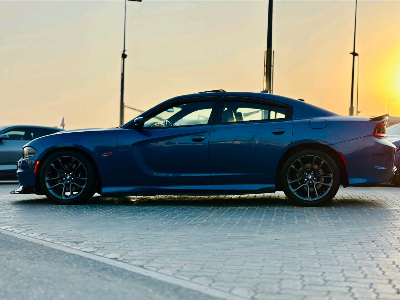 Dodge Charger - Image 15