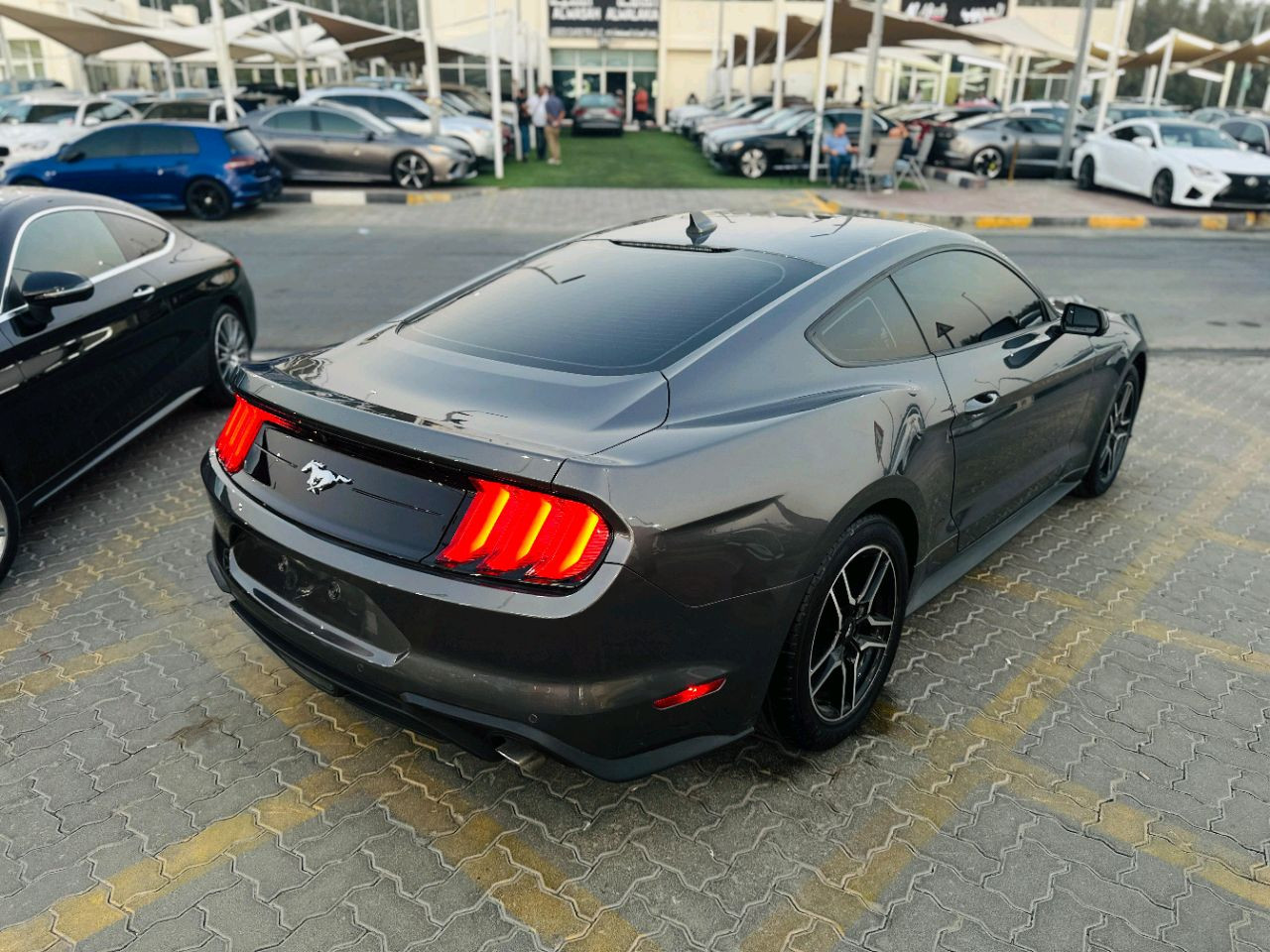 Ford Mustang - Image 6