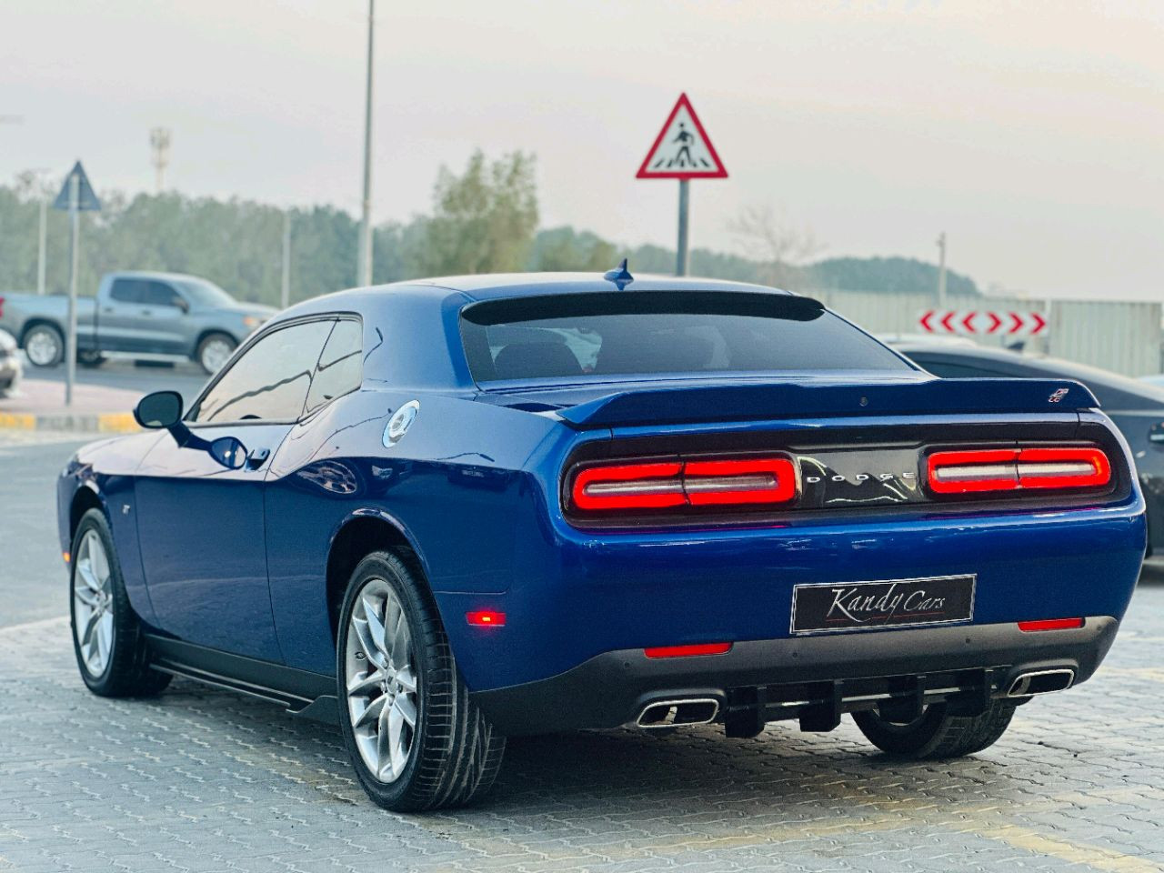 Dodge Challenger - Image 8