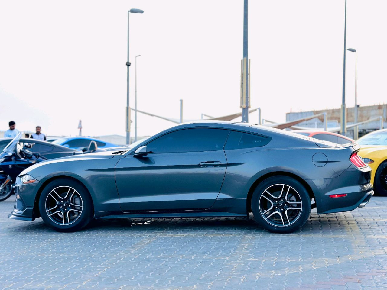 Ford Mustang - Image 12