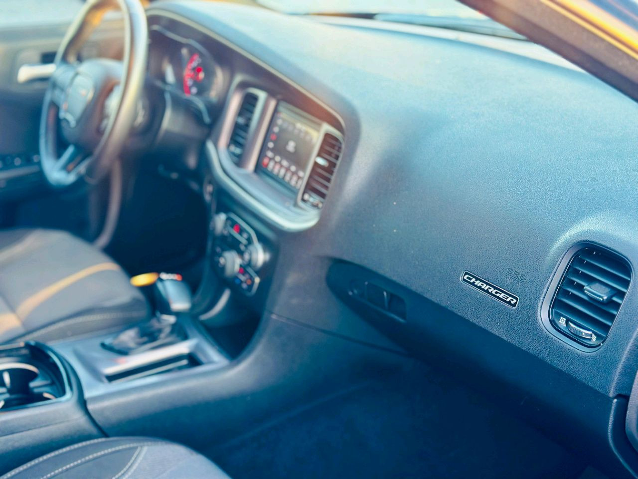 Dodge Charger - Image 10