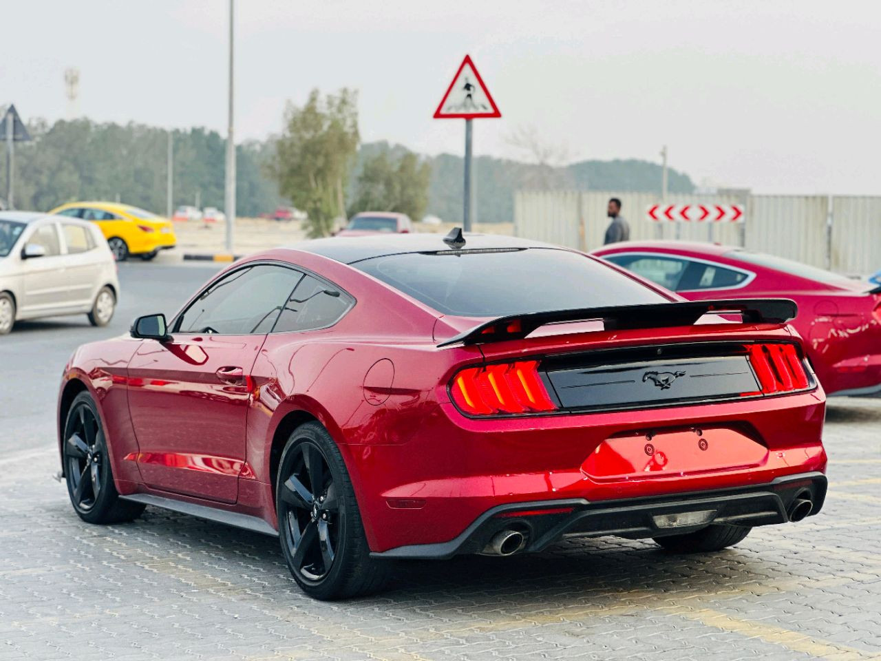 Ford Mustang - Image 8