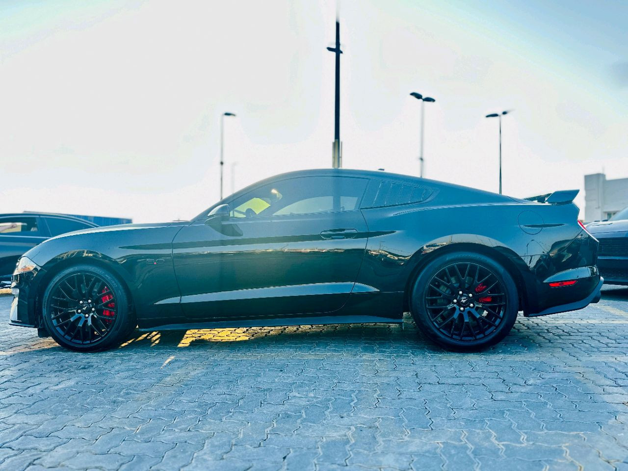 Ford Mustang - Image 9