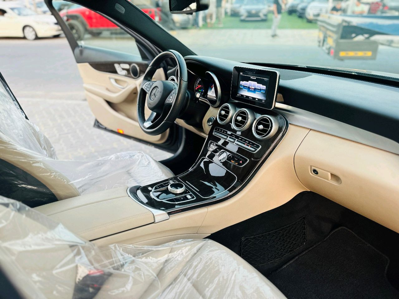 Mercedes Benz C-Class - Image 11