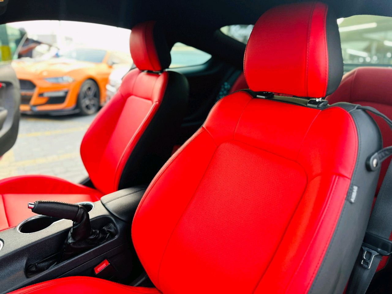 Ford Mustang - Image 12