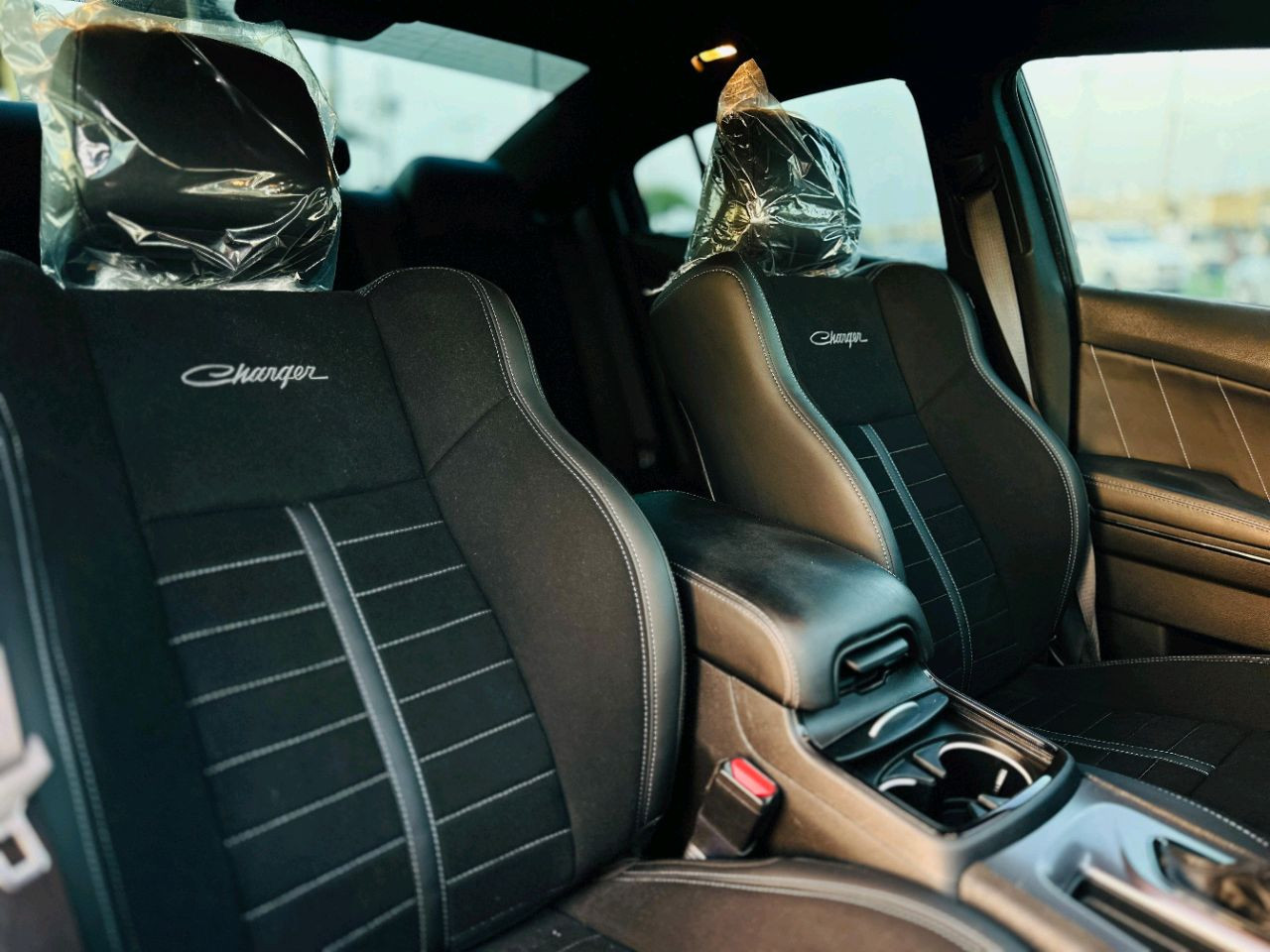 Dodge Charger - Image 12