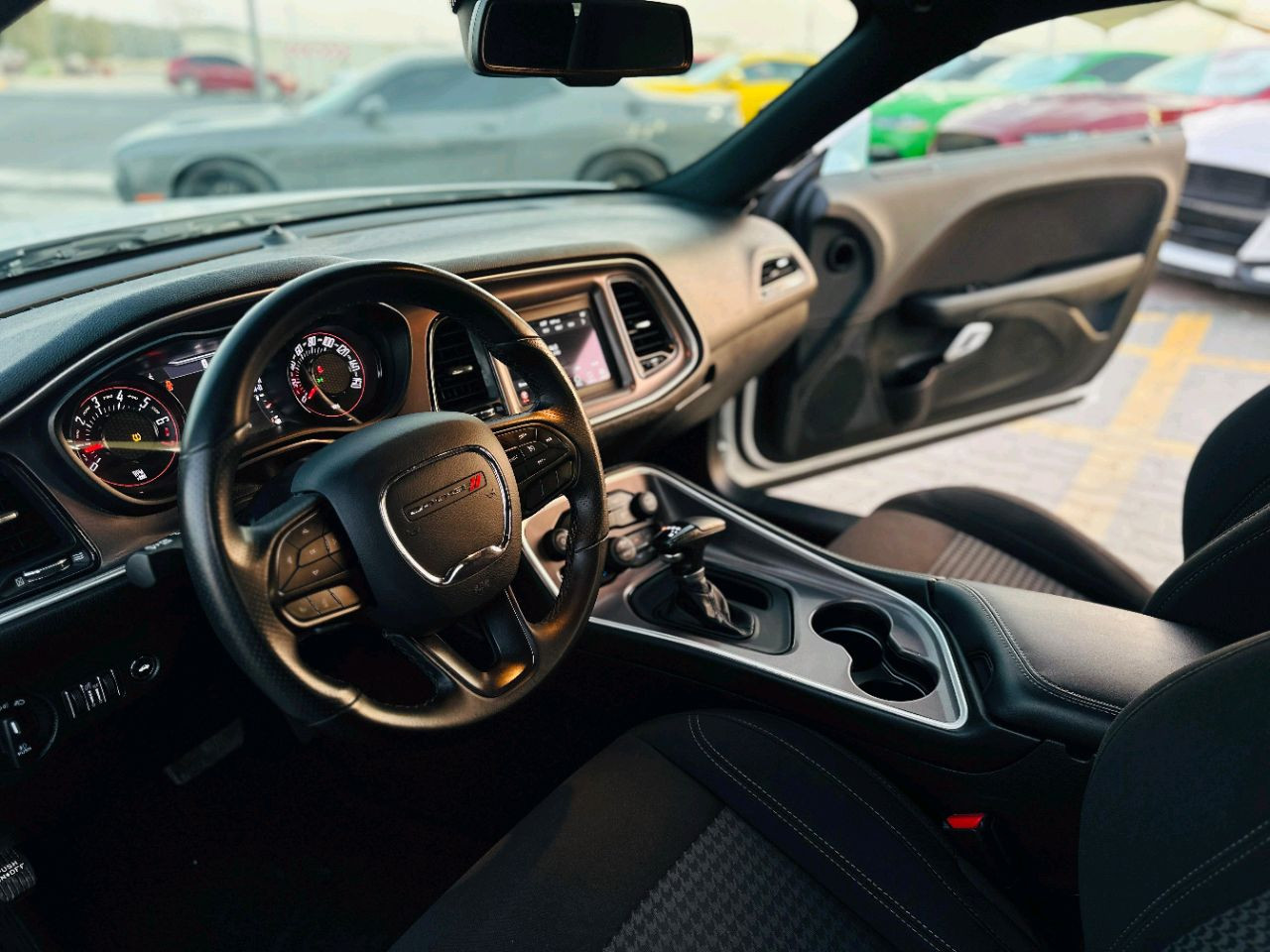Dodge Challenger - Image 10