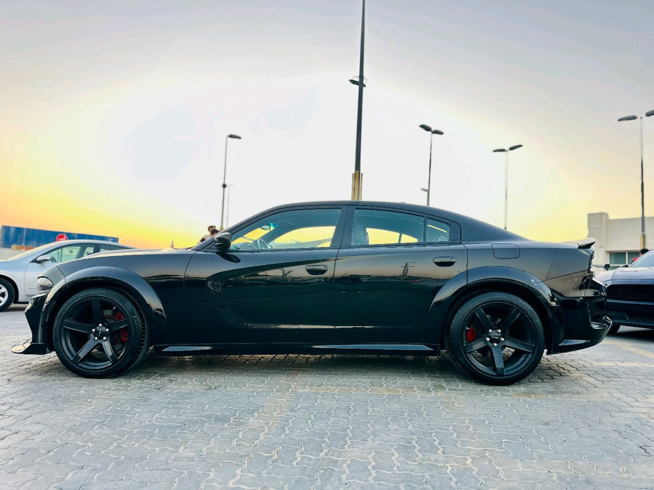 Dodge Charger - Image 8