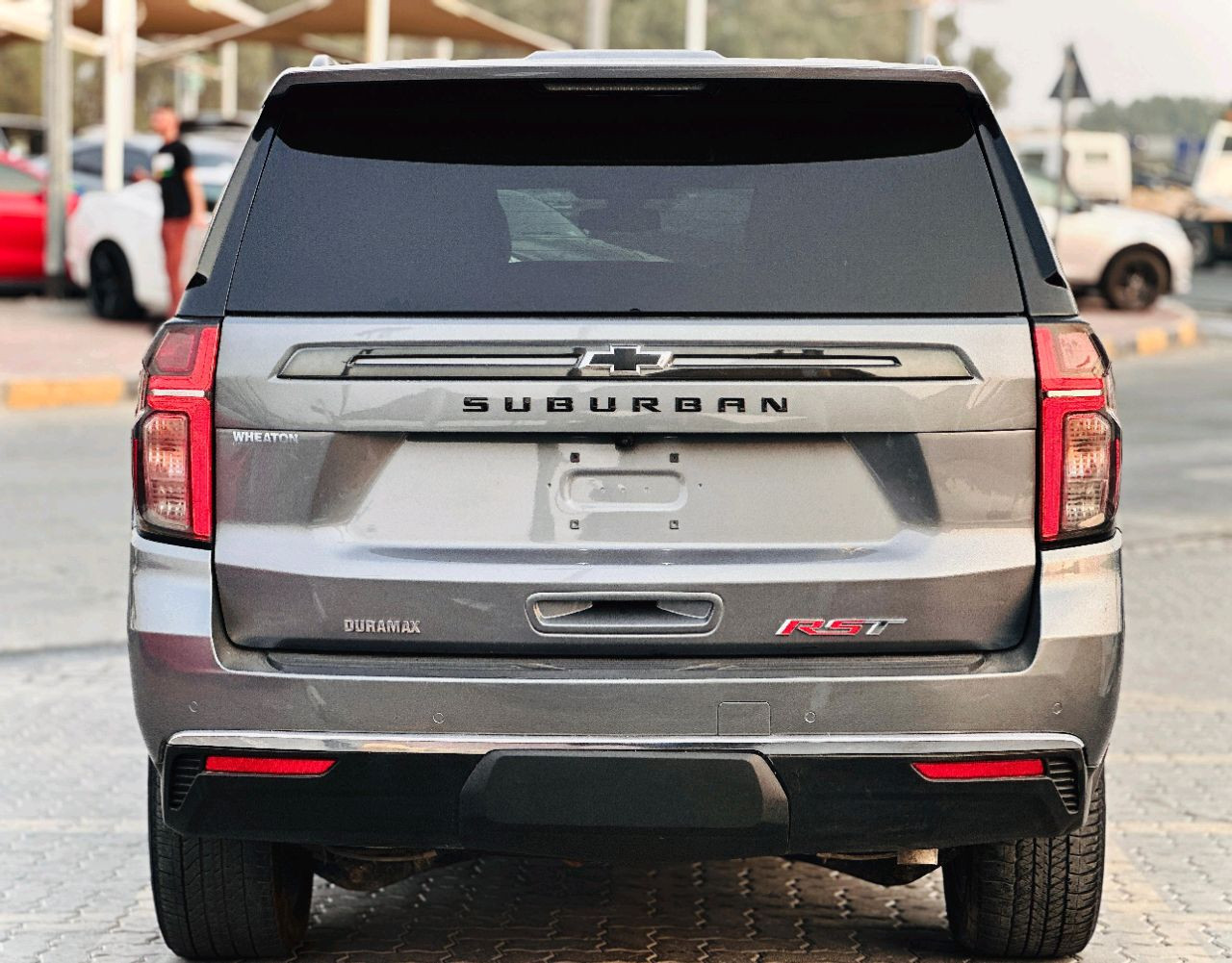 Chevrolet Suburban - Image 5