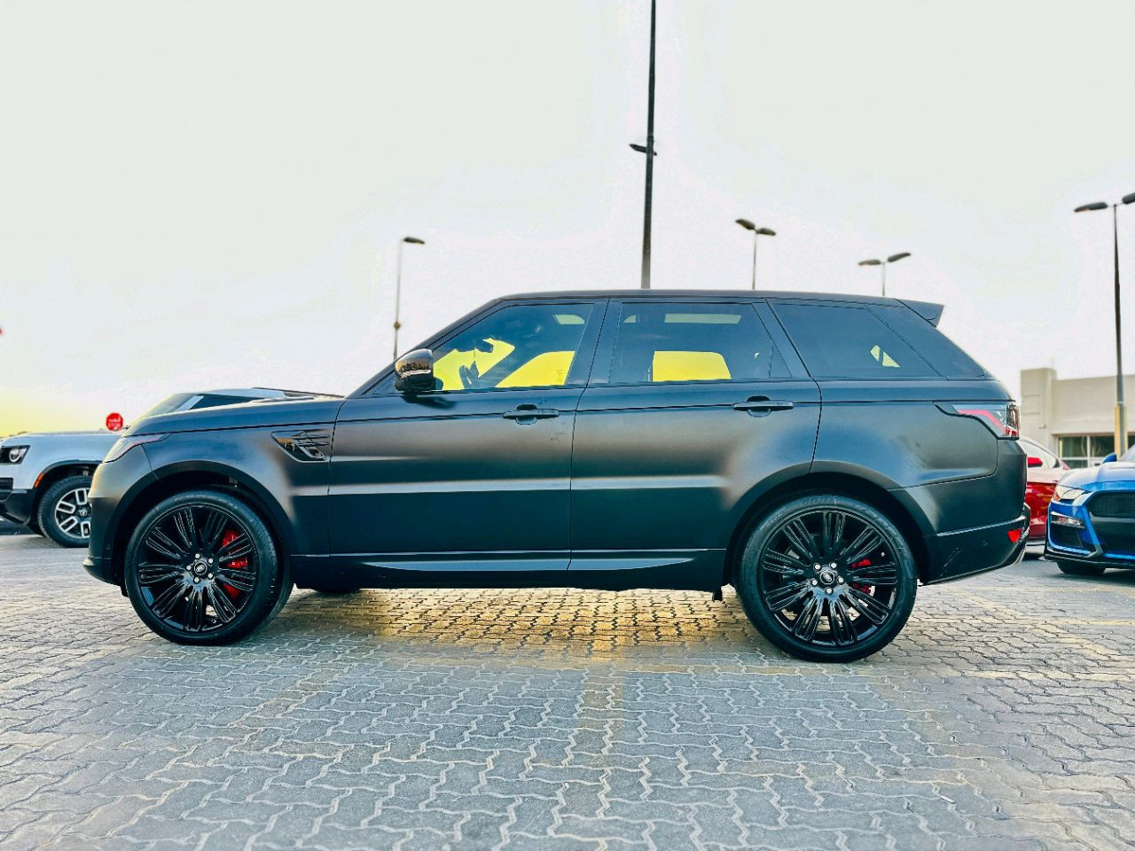 Range Rover Sport - Image 9