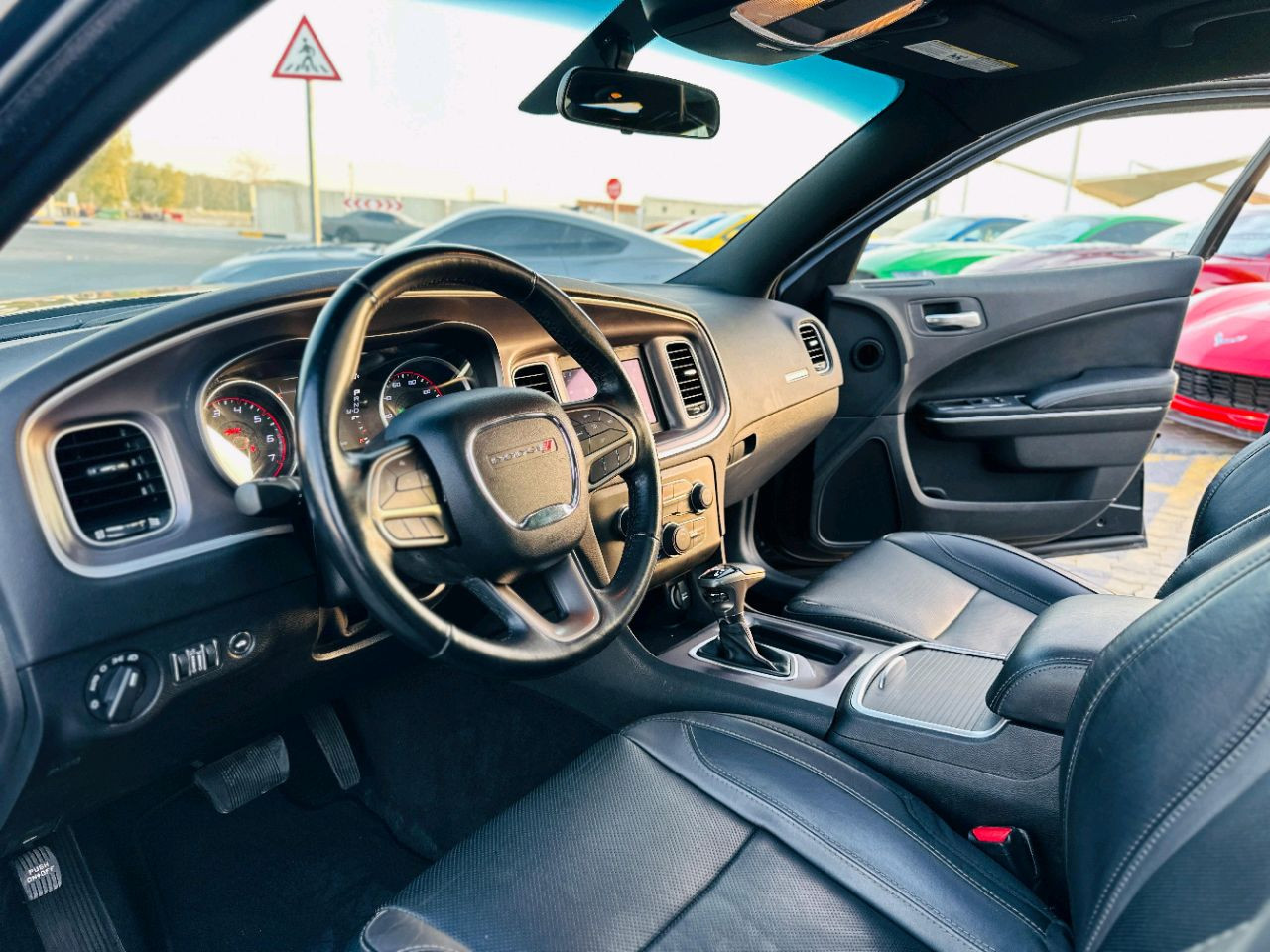Dodge Charger - Image 10