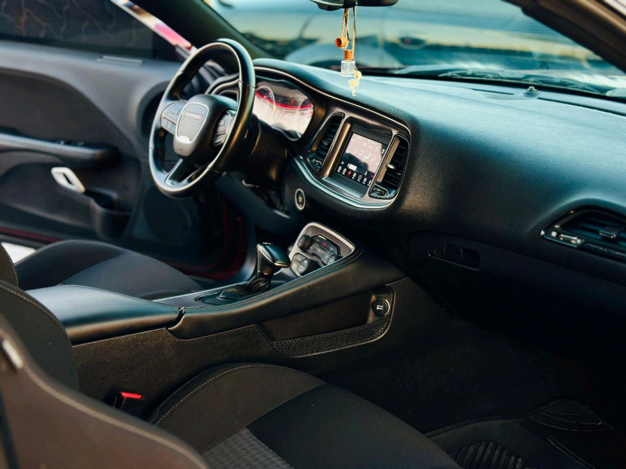 Dodge Challenger - Image 7
