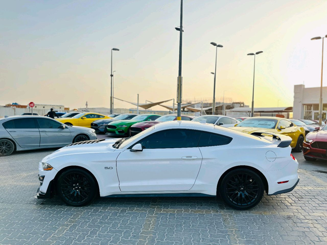 Ford Mustang - Image 9