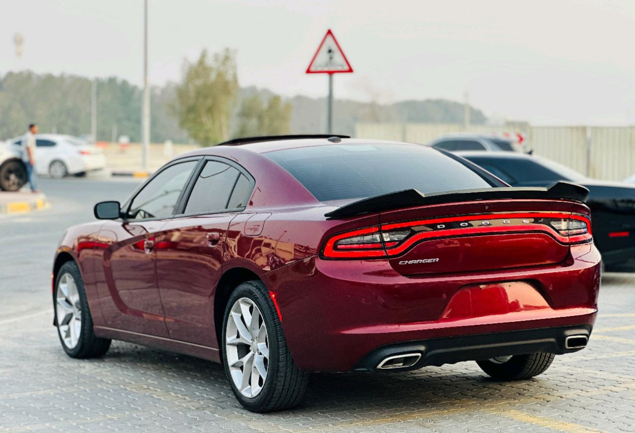 Dodge Charger - Image 8