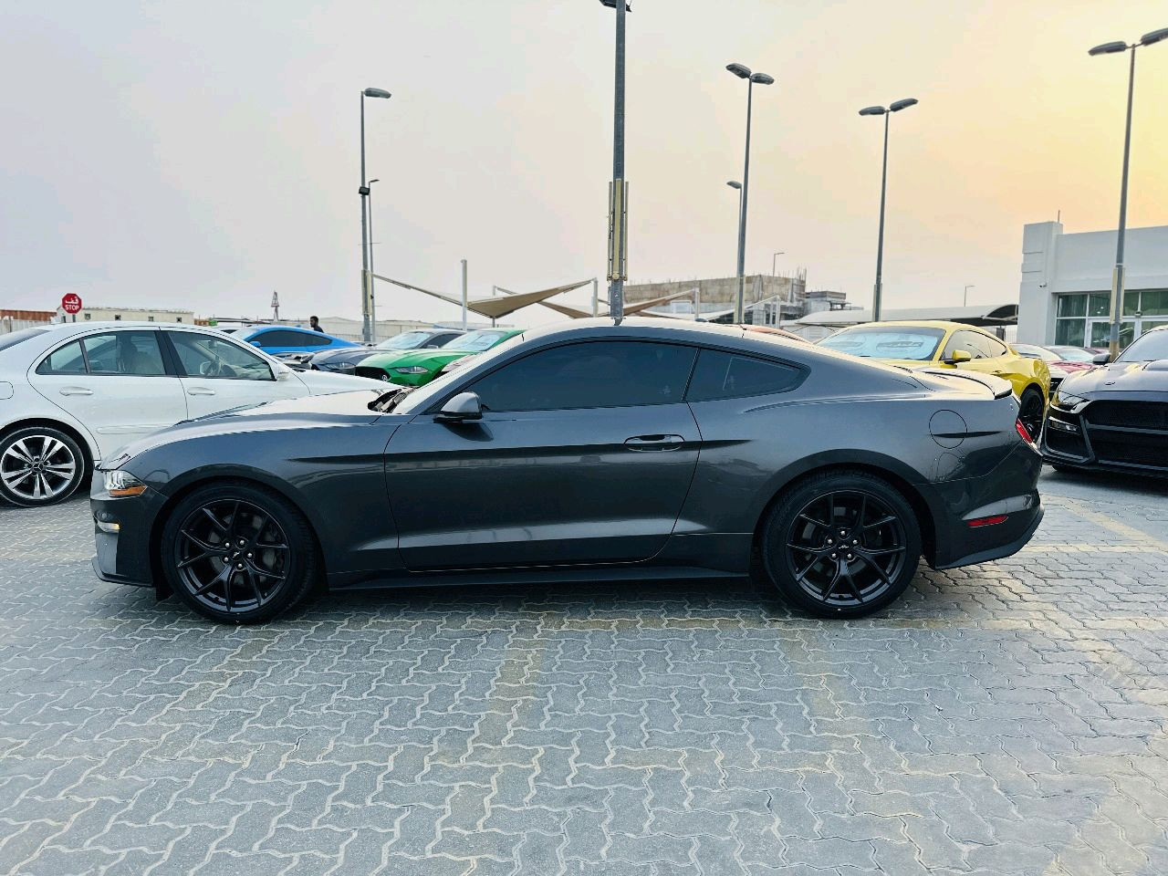 Ford Mustang - Image 6