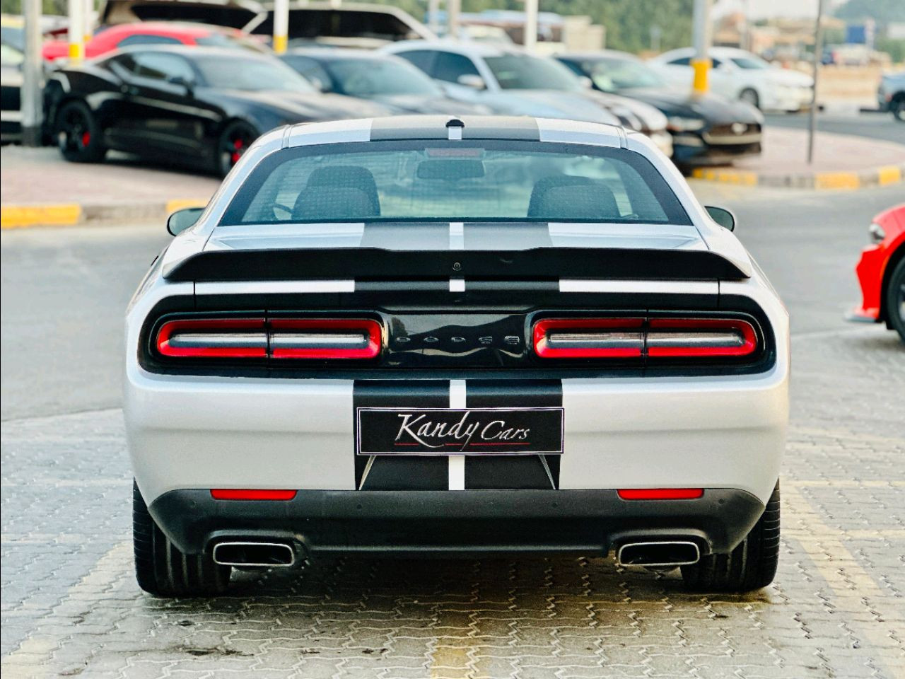 Dodge Challenger - Image 9