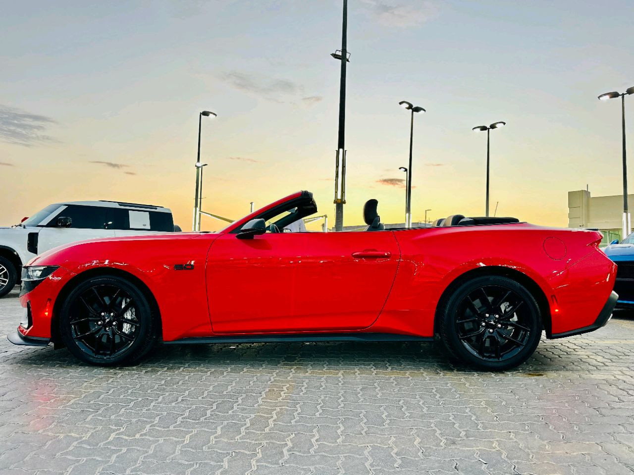 Ford Mustang - Image 9