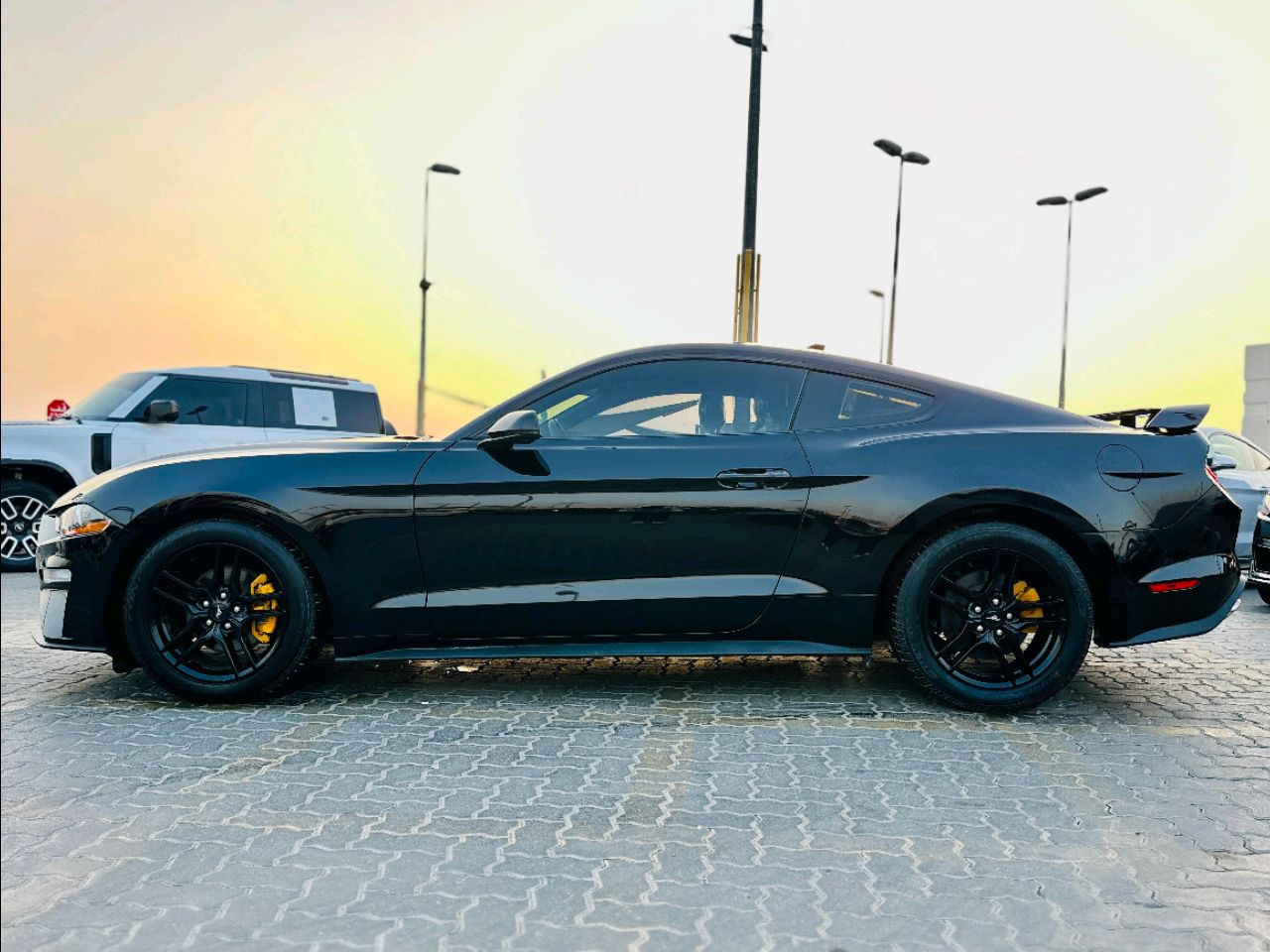 Ford Mustang - Image 9