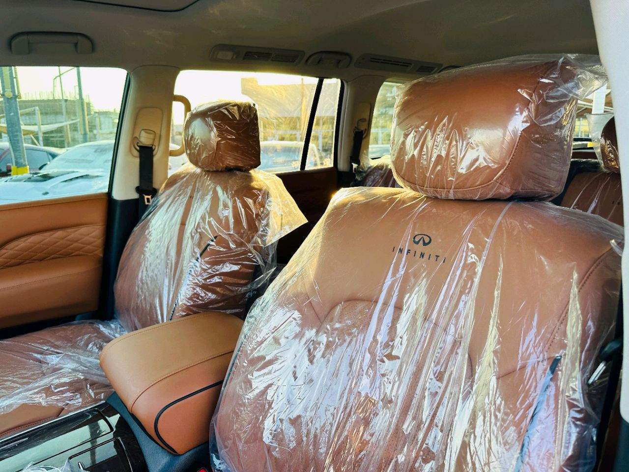 Infiniti QX80 - Image 13