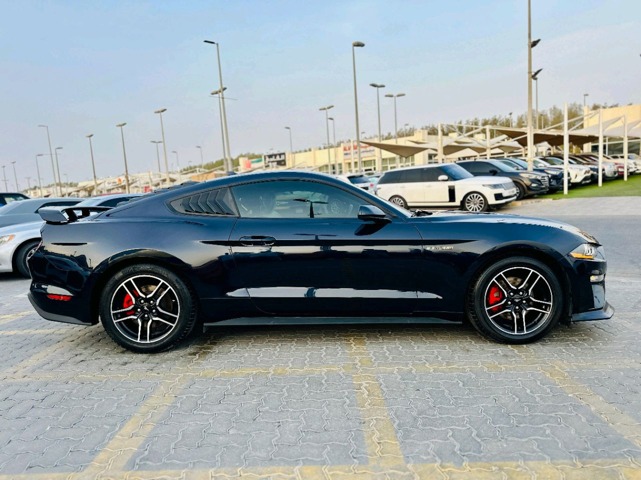 Ford Mustang - Image 10